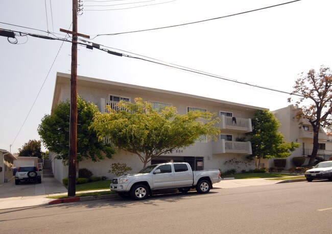 522 N Francisca Ave in Redondo Beach, CA - Foto de edificio - Building Photo