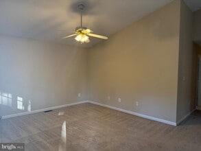 328 12th St in Colonial Beach, VA - Building Photo - Building Photo