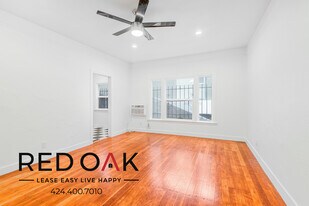 1818 Whitley Ave, Unit 108 in Los Angeles, CA - Building Photo