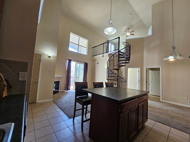 7212 S Blackhawk St in Englewood, CO - Building Photo - Building Photo