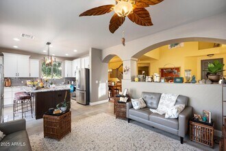 322 W Mountain Sage Dr in Phoenix, AZ - Building Photo - Building Photo