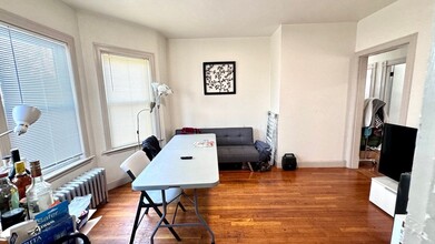 76 Antwerp St in Boston, MA - Building Photo - Building Photo