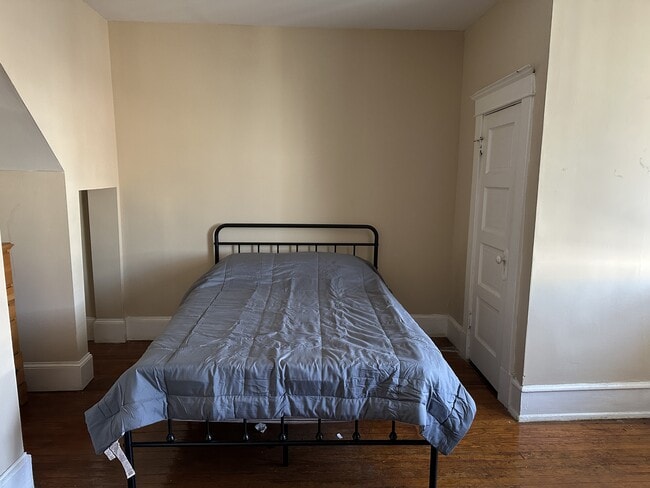 property at 1810 Newton St NW