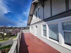99 Wellington Ave in Victoria, BC - Building Photo - Building Photo