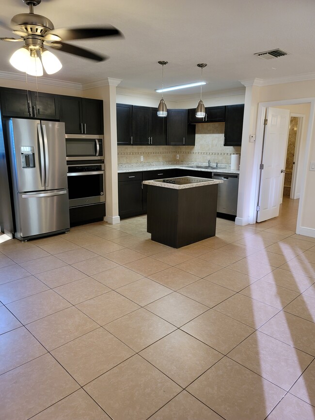 property at 18 Crossings Cir