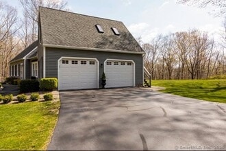 358 Toby Hill Rd in Westbrook, CT - Foto de edificio - Building Photo