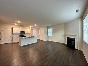 5374 Aster Pl in Oakwood, GA - Building Photo - Building Photo