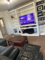 30 Wall St, Unit 30 Wall Stret Floor 2B in Coventry, CT - Building Photo