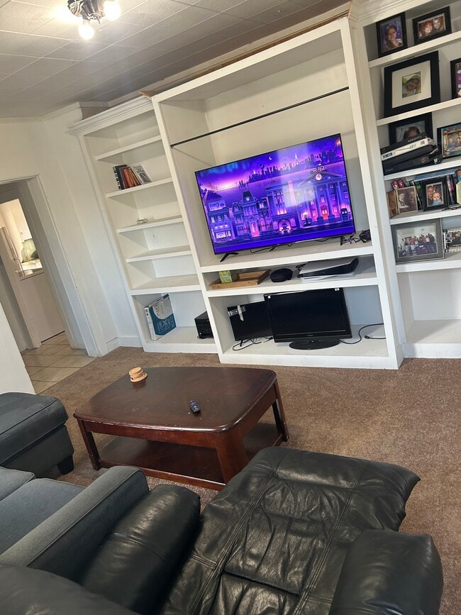 30 Wall St, Unit 30 Wall Stret Floor 2B