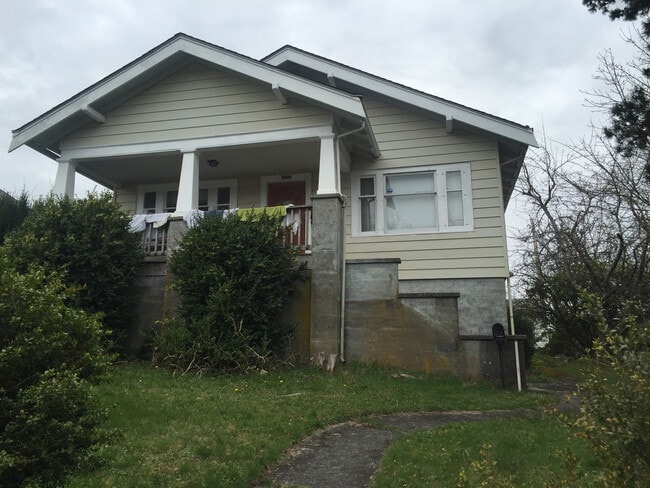 property at 1005 Newell St