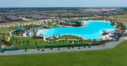 3057 Pensacola Dr in Katy, TX - Foto de edificio - Building Photo