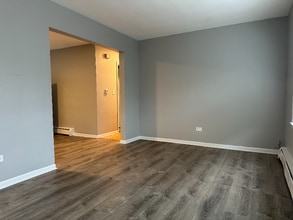1409 S Central Ave in Cicero, IL - Building Photo - Building Photo