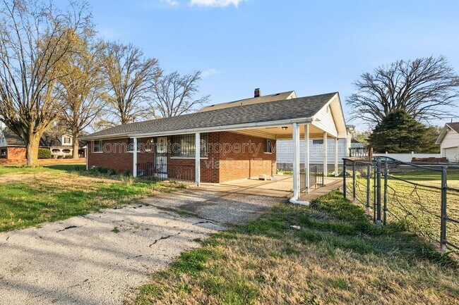 2301 Belleview Ave in East St. Louis, IL - Building Photo - Building Photo