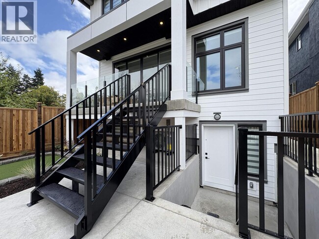 property at 945 E 28th Ave