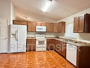 2310 Pebble Ct in Orlando, FL - Building Photo - Building Photo