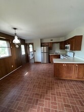 8314 Sunny Ln in Fort Wayne, IN - Building Photo - Building Photo