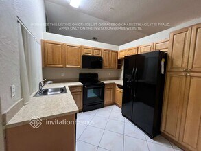 10663 NW 32nd Ct in Sunrise, FL - Building Photo - Building Photo