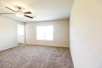 26717 Frost Dr in Magnolia, TX - Building Photo - Building Photo