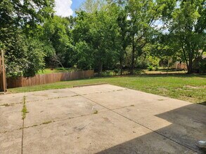 102 Evergreen Ct in Hendersonville, TN - Foto de edificio - Building Photo