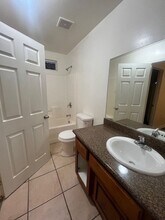 717 L St in Bakersfield, CA - Building Photo - Building Photo