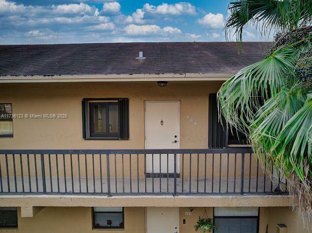 6745 W 26th Dr in Hialeah, FL - Building Photo