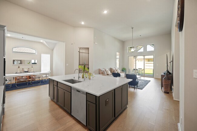 5026 Pomegranate Path in Manvel, TX - Building Photo - Building Photo