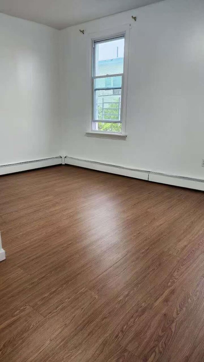 1527-27 123rd St in Queens, NY - Building Photo - Building Photo