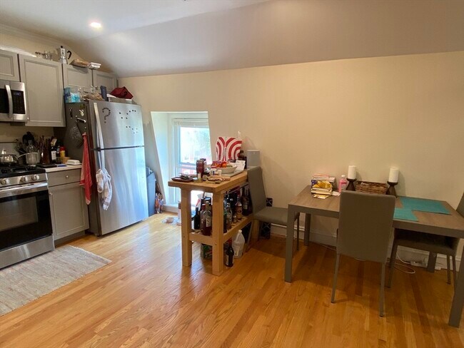 200 Clifton St in Malden, MA - Building Photo - Building Photo
