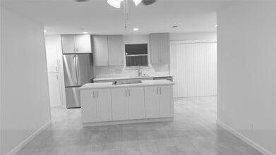 1311 21st St in Huntsville, TX - Building Photo - Building Photo