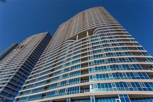 4575 Dean Martin Dr in Las Vegas, NV - Building Photo