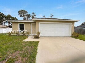 25 Raeland Ln in Palm Coast, FL - Building Photo