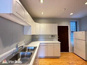 4221 N Paulina St, Unit J05W in Chicago, IL - Building Photo - Building Photo