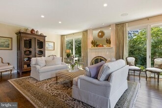 4 Brettagne in Devon, PA - Building Photo - Building Photo