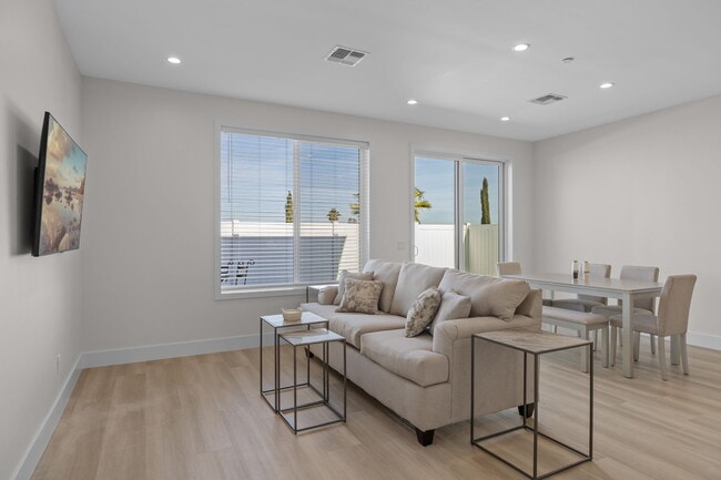 16714 E Almont Dr in Fountain Hills, AZ - Building Photo - Building Photo