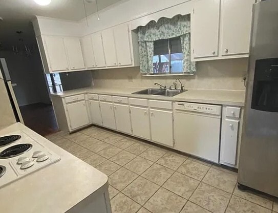 207 N 32nd St in Nederland, TX - Building Photo - Building Photo