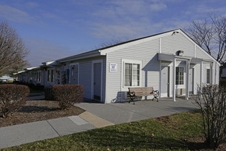 Frederick House in Stephens City, VA - Foto de edificio - Building Photo