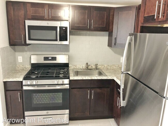 19 Grove St in Methuen, MA - Building Photo - Building Photo