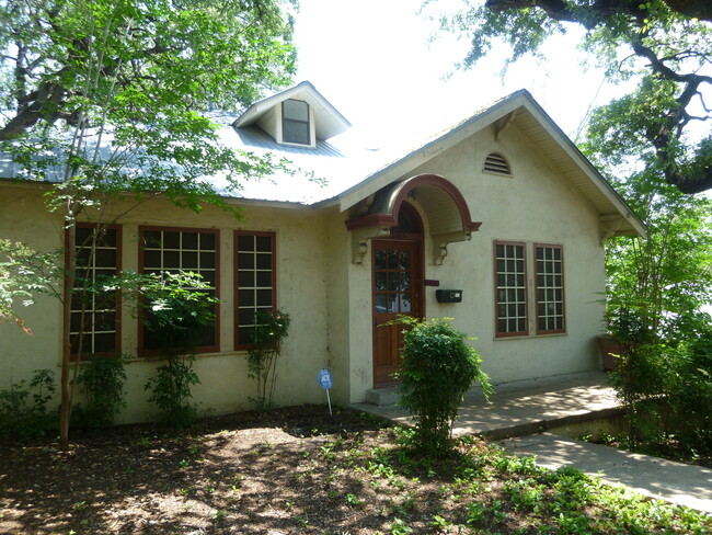 3105 Grooms St in Austin, TX - Foto de edificio - Building Photo