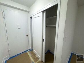 EAST 56 STREET in New York, NY - Building Photo - Building Photo