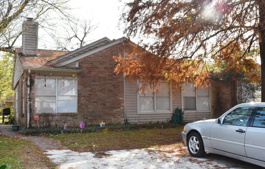 Farley Duplexes in Houston, TX - Building Photo