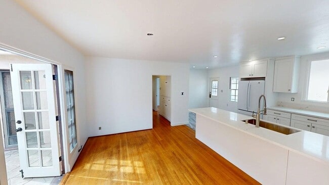 750 F Ave in Coronado, CA - Building Photo - Building Photo