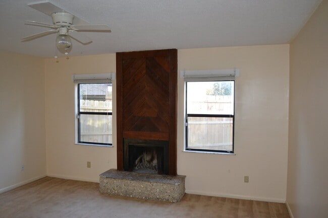 1072 Keith Dr in Hinesville, GA - Building Photo - Building Photo