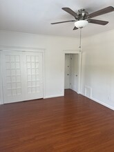 5740 Franklin Ave in Los Angeles, CA - Building Photo - Building Photo