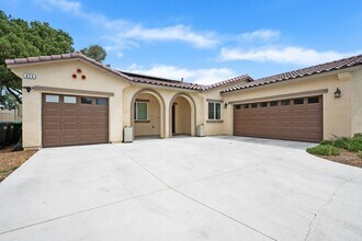 475 Camellia Way in San Jacinto, CA - Building Photo - Building Photo