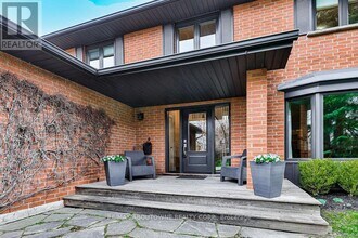 2291 Dunedin Rd in Oakville, ON - Building Photo - Building Photo