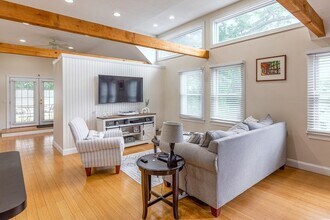 44 Russell St, Unit R in Plymouth, MA - Building Photo - Building Photo