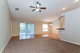 12706 Early Run Ln in Riverview, FL - Building Photo - Building Photo