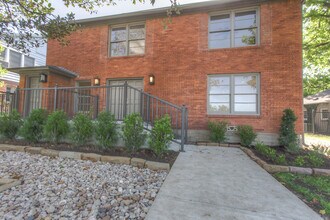 2107 Rockridge Terrace in Fort Worth, TX - Building Photo - Building Photo