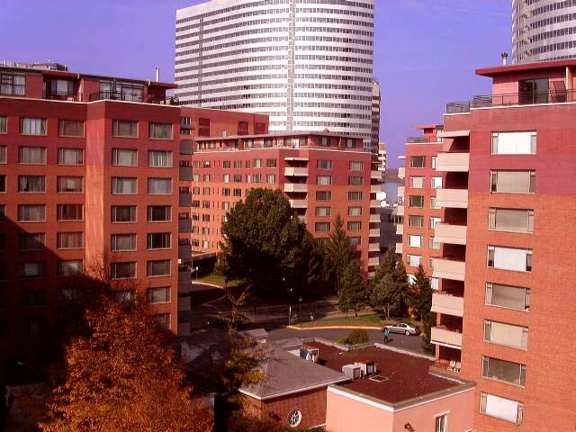1121 ARLINGTON, Unit 747 north