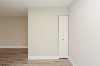 450 W Barry Ave in Chicago, IL - Building Photo - Building Photo